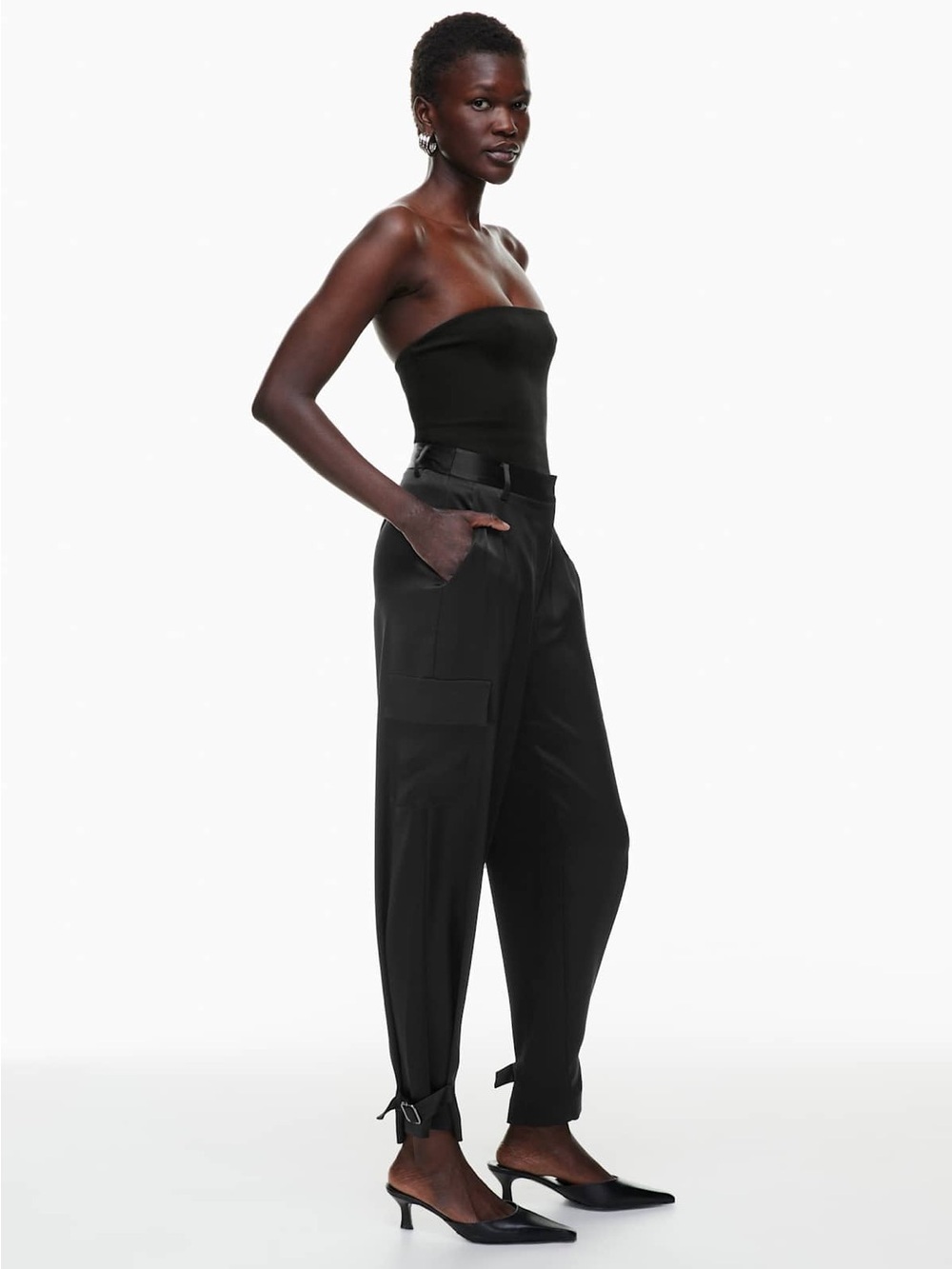Aritzia Babaton Black Refined Satin Cargo Pant Size 00 Women’s